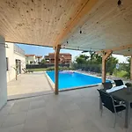 Enjoy Green, App With Swimming Pool, Garden, Pets Welcome Appartement *